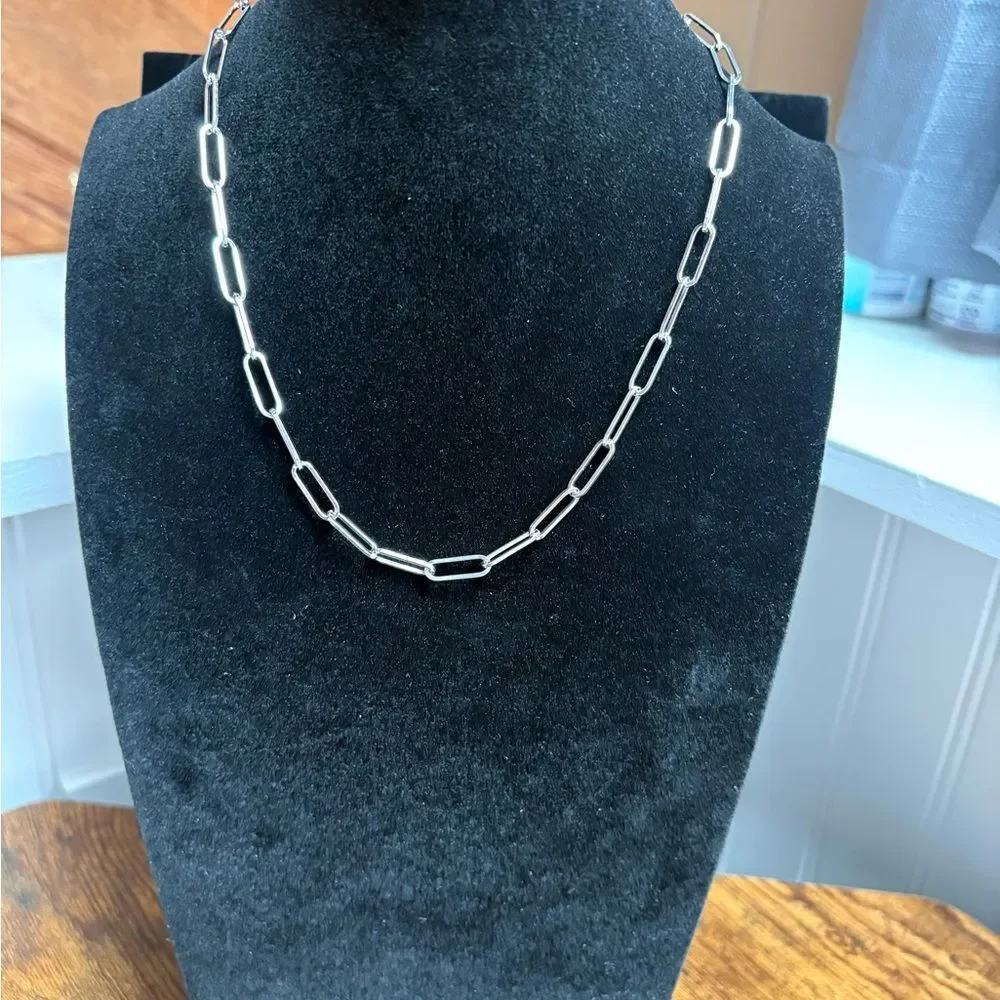 Paper Clip Style Collarbone Chain Necklace